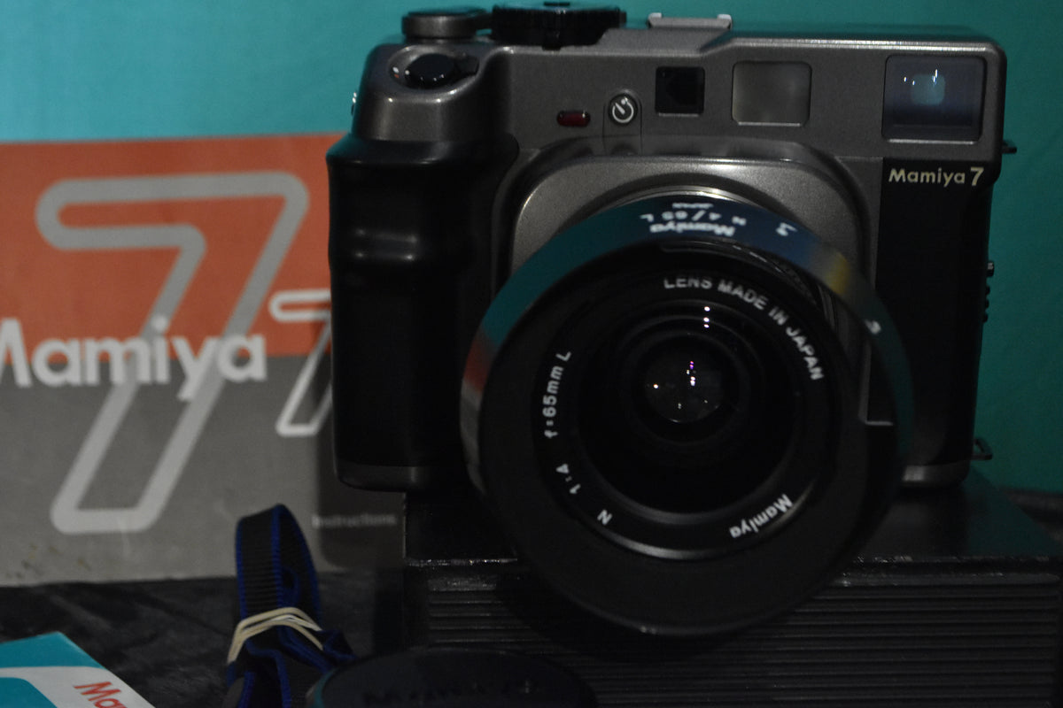 Mamiya 7 Medium Format Film Camera + N 65mm f/4 lens – Phototek Canada