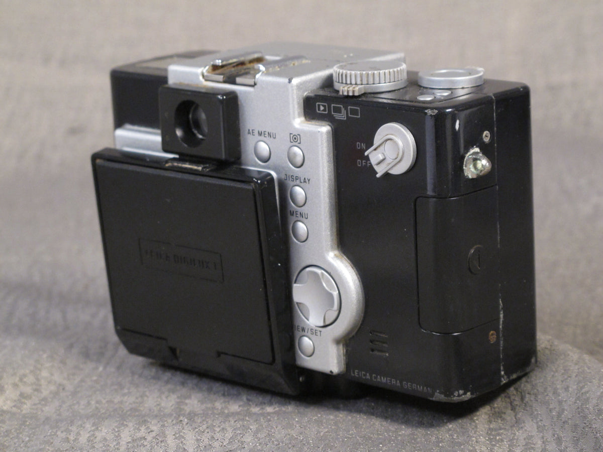 Leica DIGILUX-1 – Phototek Canada