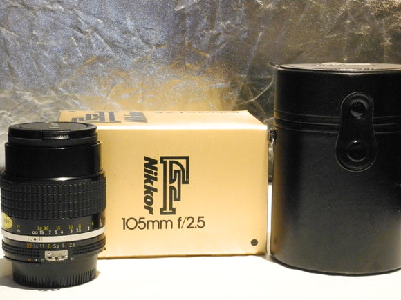 Nikon - Nikkor 105mm F 2.5 Ais