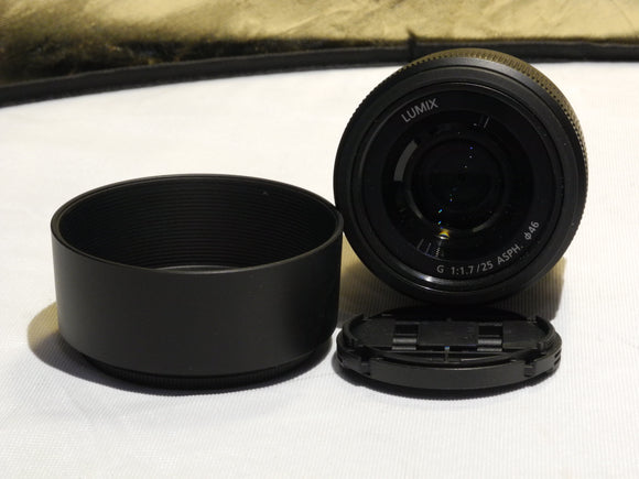 Panasonic Lumix G 25mm f/1.7 Aspherical lens