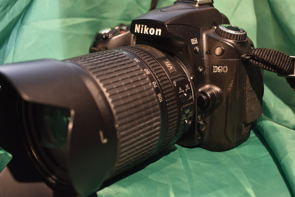 Nikon EM Camera with 50mm f1.8 lens and Flash – Phototek Canada