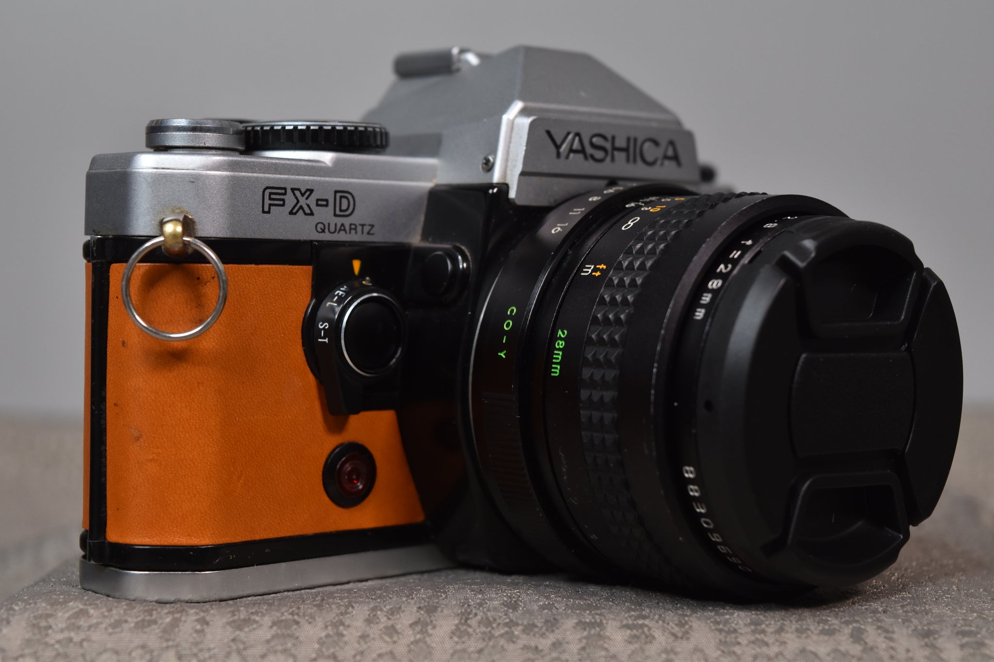 Appareil Photo Yashica ME-1 35 Mm - Compact Argentique Avec Flash Et étui