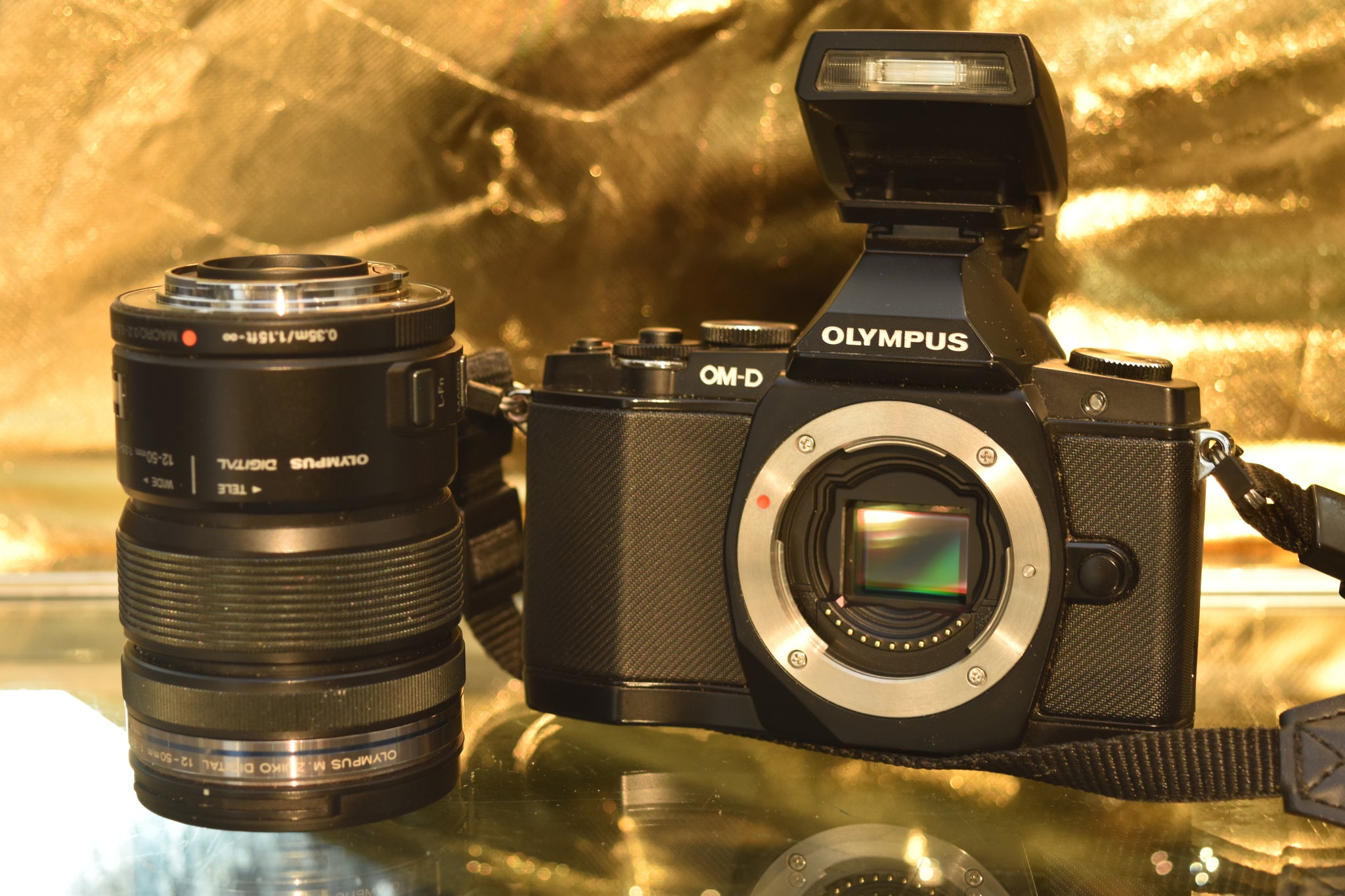 Promo sur le kit Hybride Olympus OM-D E-M10 Mark II + 2 objectifs (14 Promo sur le kit Hybride Olympus OM-D E-M10 Mark II + 2 objectifs (14