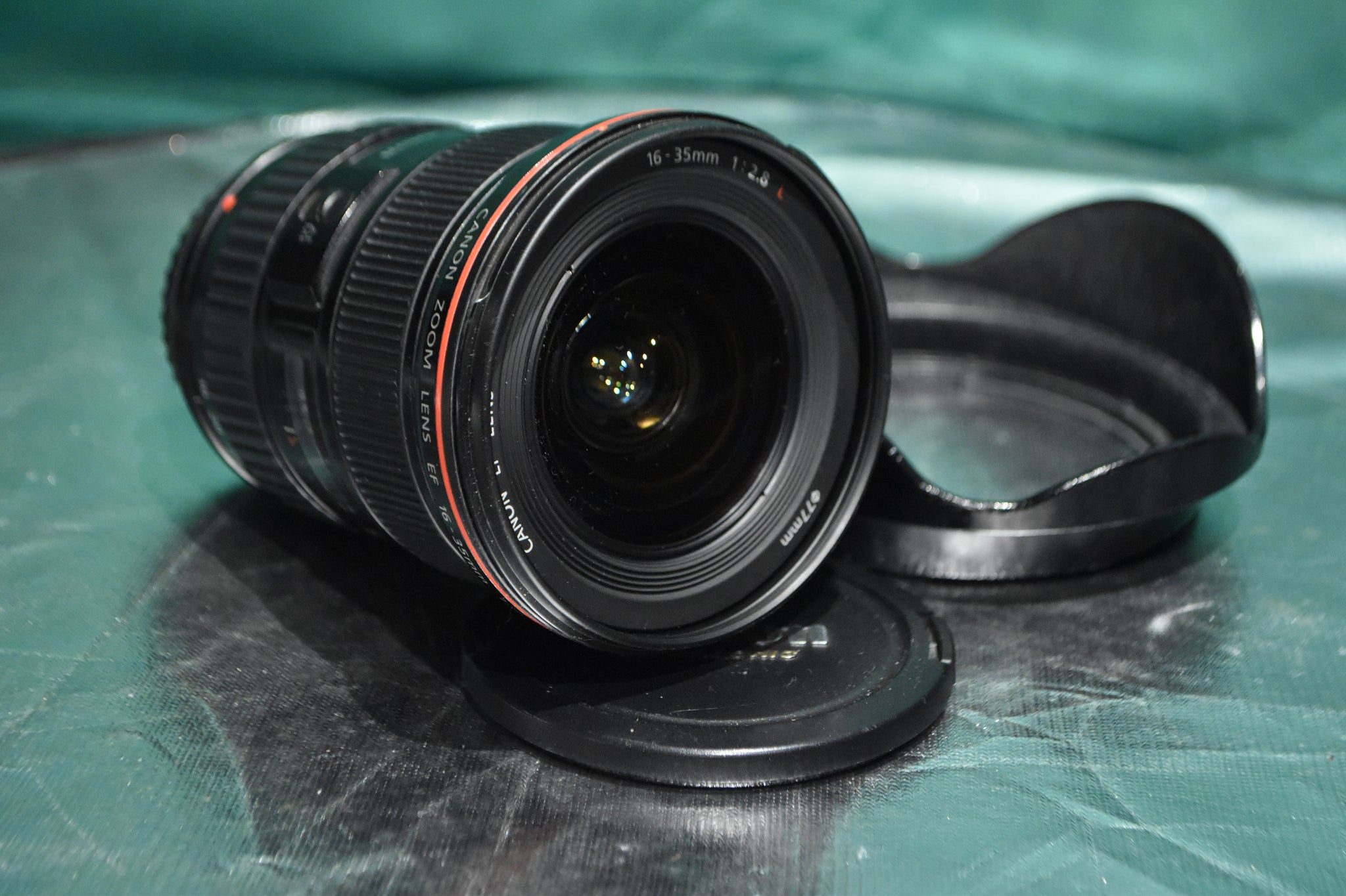 Canon EF 16-35mm f2.8L USM Ultra-Wide Zoom Lens – Phototek Canada