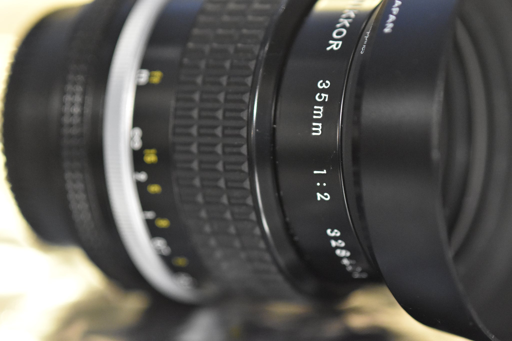 Nikon Nikkor 35mm F 2 AIS Lens Phototek Canada nikon-nikkor-35mm-f-2-ais-lens-phototek-canada