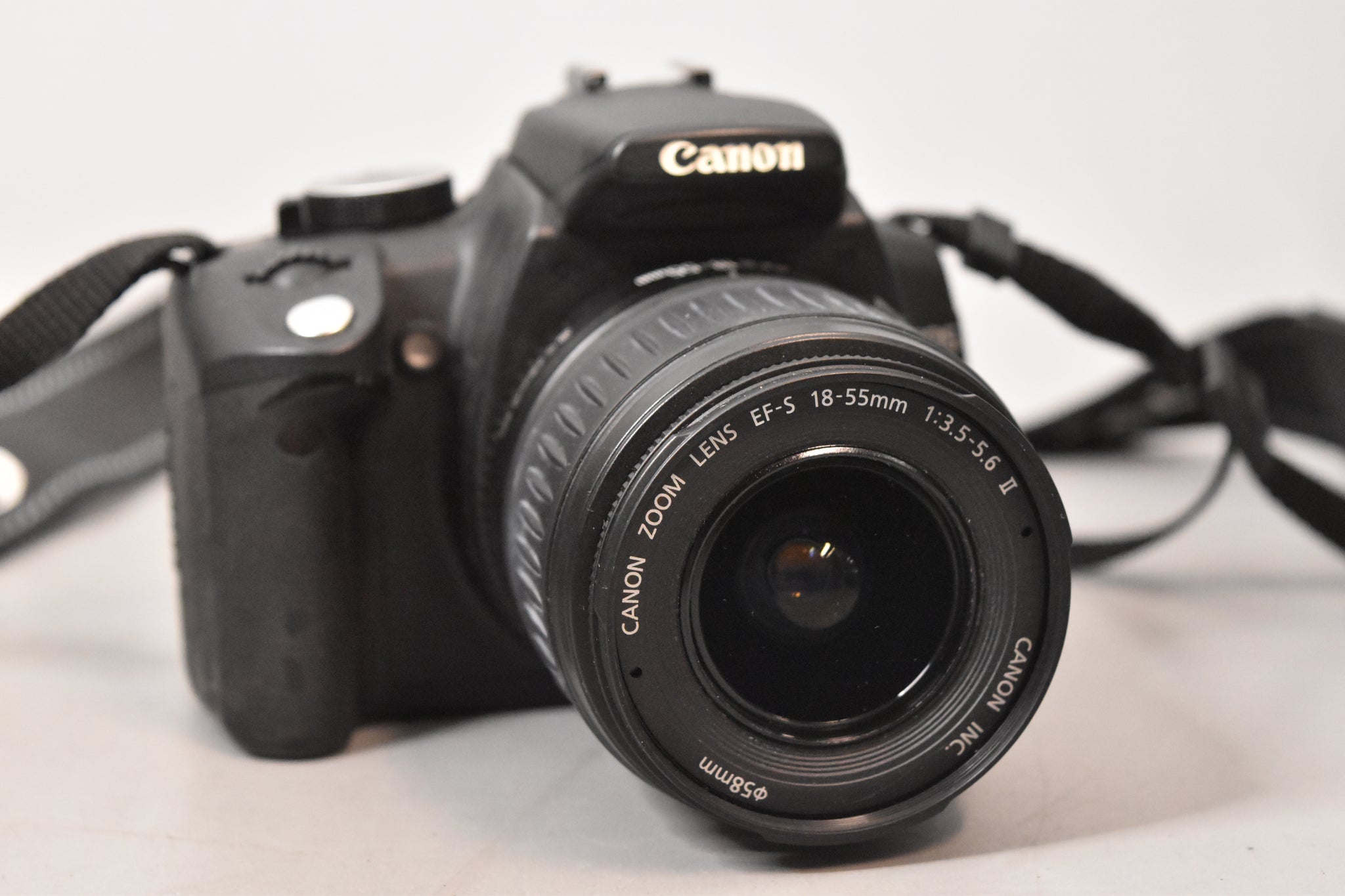 Canon EOS 1200D - appareil photo numérique objectif EF-S 18-135 mm IS