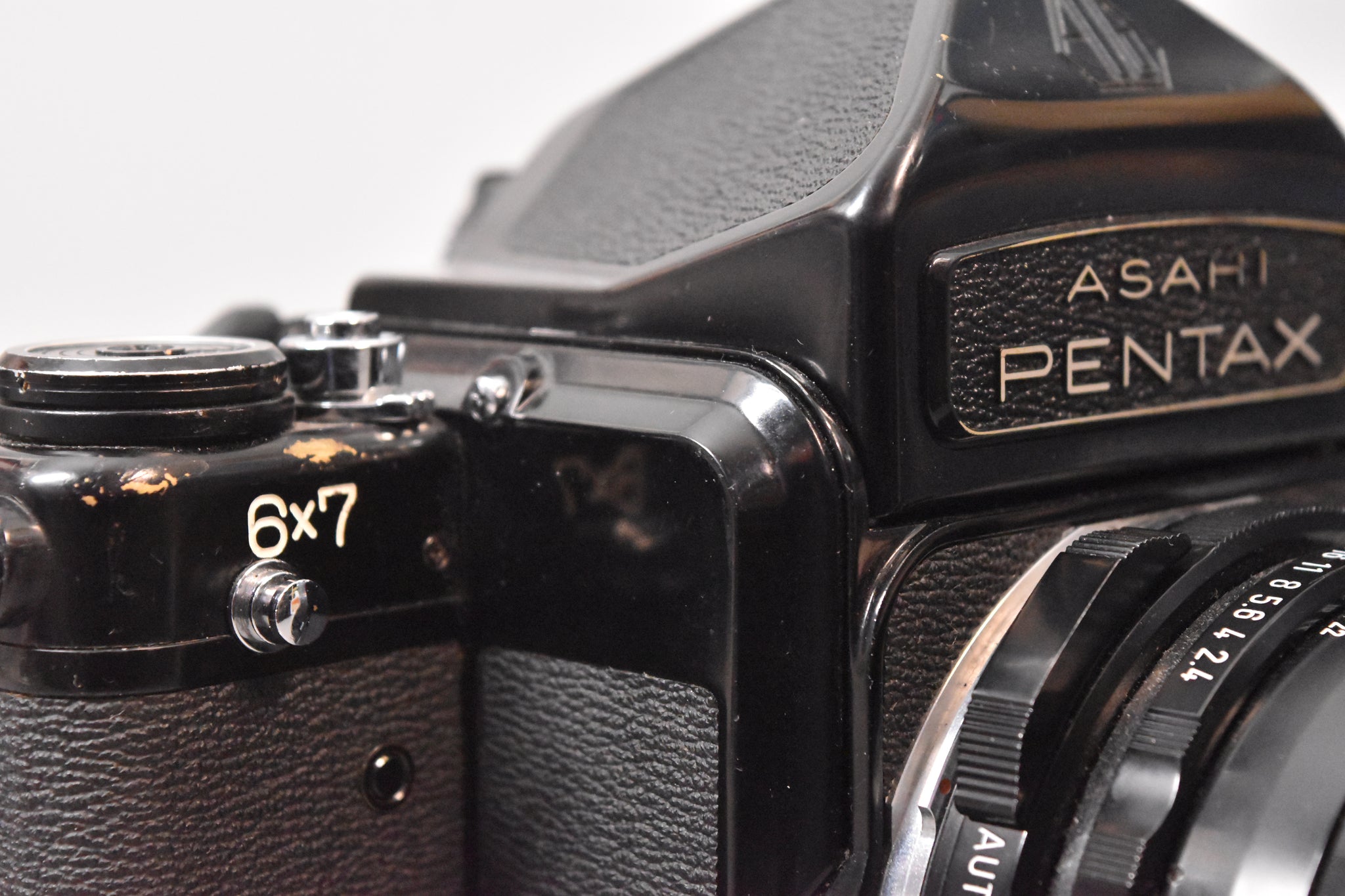 Pentax 67 105mm f2.4 Super-Multi-Coated Takumar Le Pentax 67 105mm f2.4 Super-Multi-Coated Takumar Le