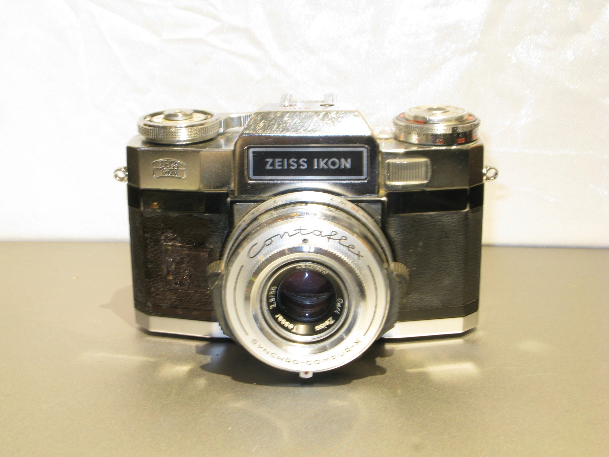 フィルムカメラ Zeiss Ikon Contaflex S Tessar 50mm F2.8 Contaflex Zeiss Ikon with Tessar Carl Zeiss 50mm f2.8 – Phototek