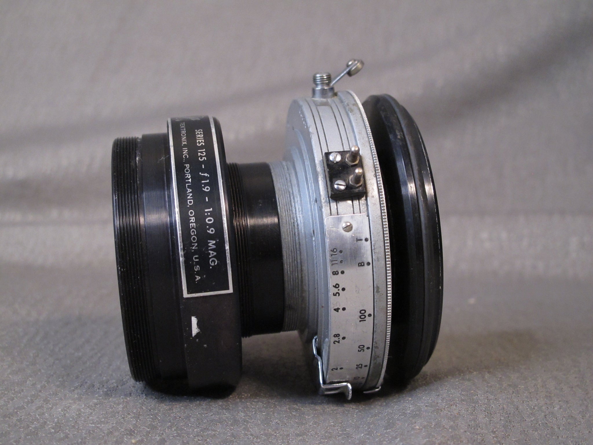 TOUS les objectifs Carl Zeiss pour reflex CANON et NIKON TOUS les objectifs Carl Zeiss pour reflex CANON et NIKON