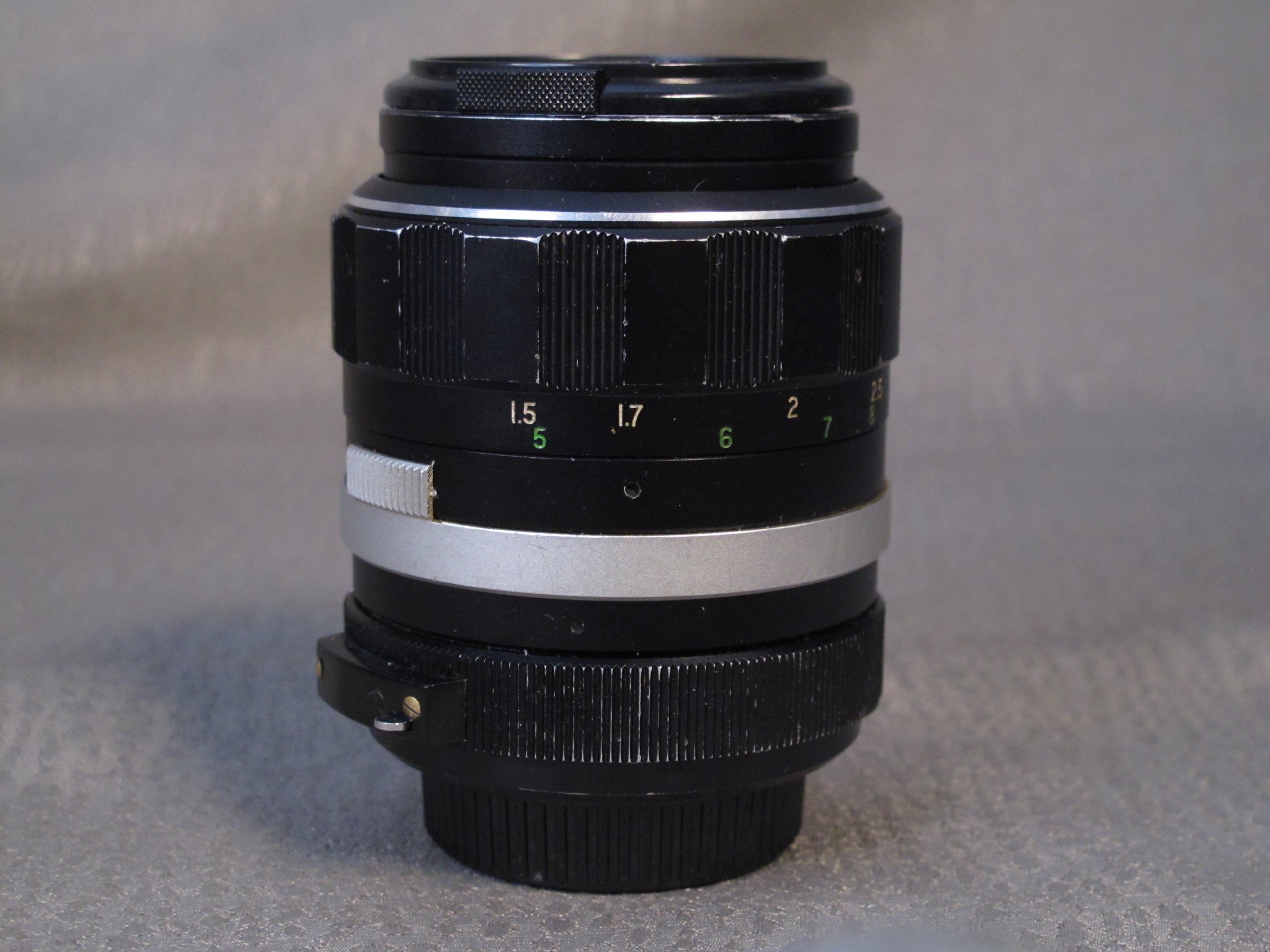 Soligor 105 Soligor Tele-Auto 105mm f2.8 Lens M42 mount – Phototek Canada
