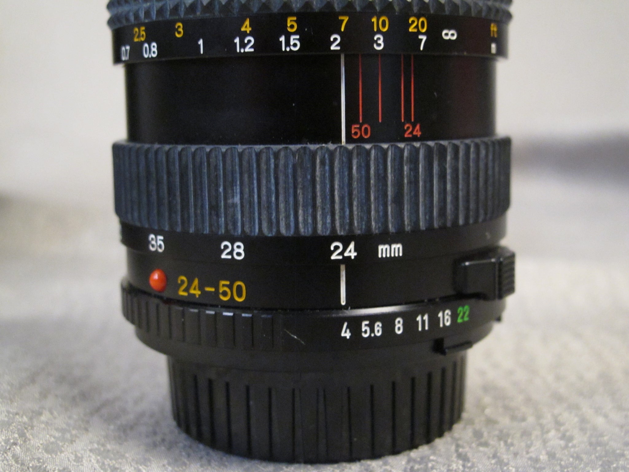 Minolta MD ZOOM 24-50mm f4 Lens – Phototek Canada
