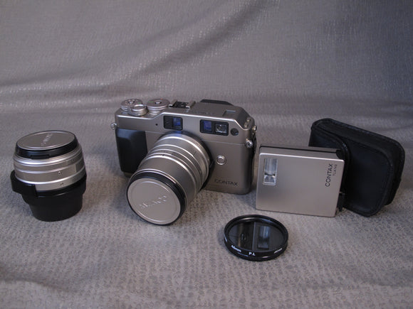 Contax G1 35mm Camera with 28mm f2.8 and 90mm f2.8 Lenses and