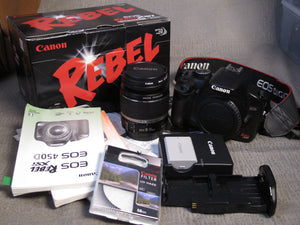 Canon EOS REBEL XSi with EFS 18-55mm IS II f3.5-5.6 Canon EF Zoom Lens