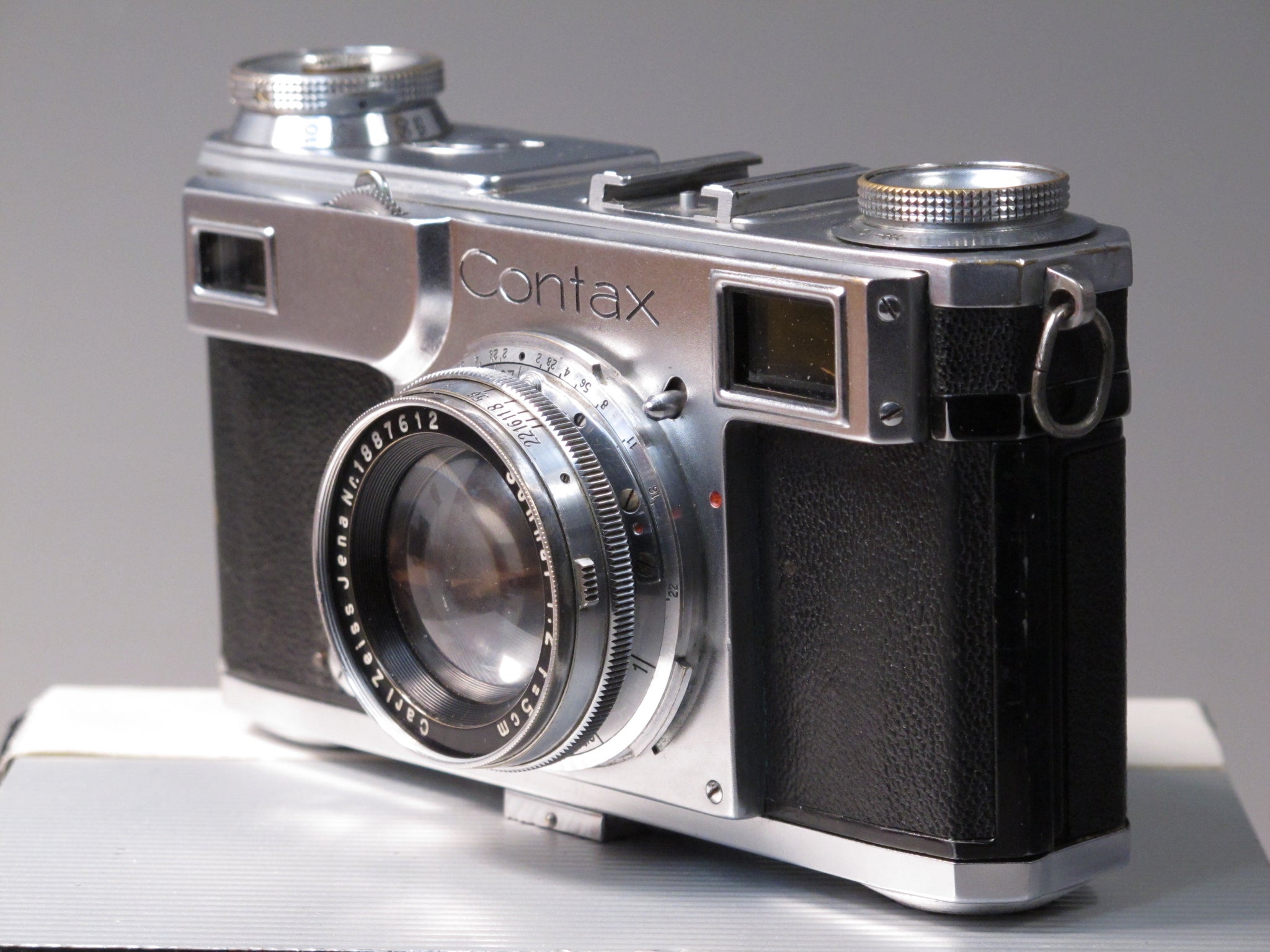 Contax 2A 35mm Rangefinder with Carl Zeiss Sonnar 5cm f2