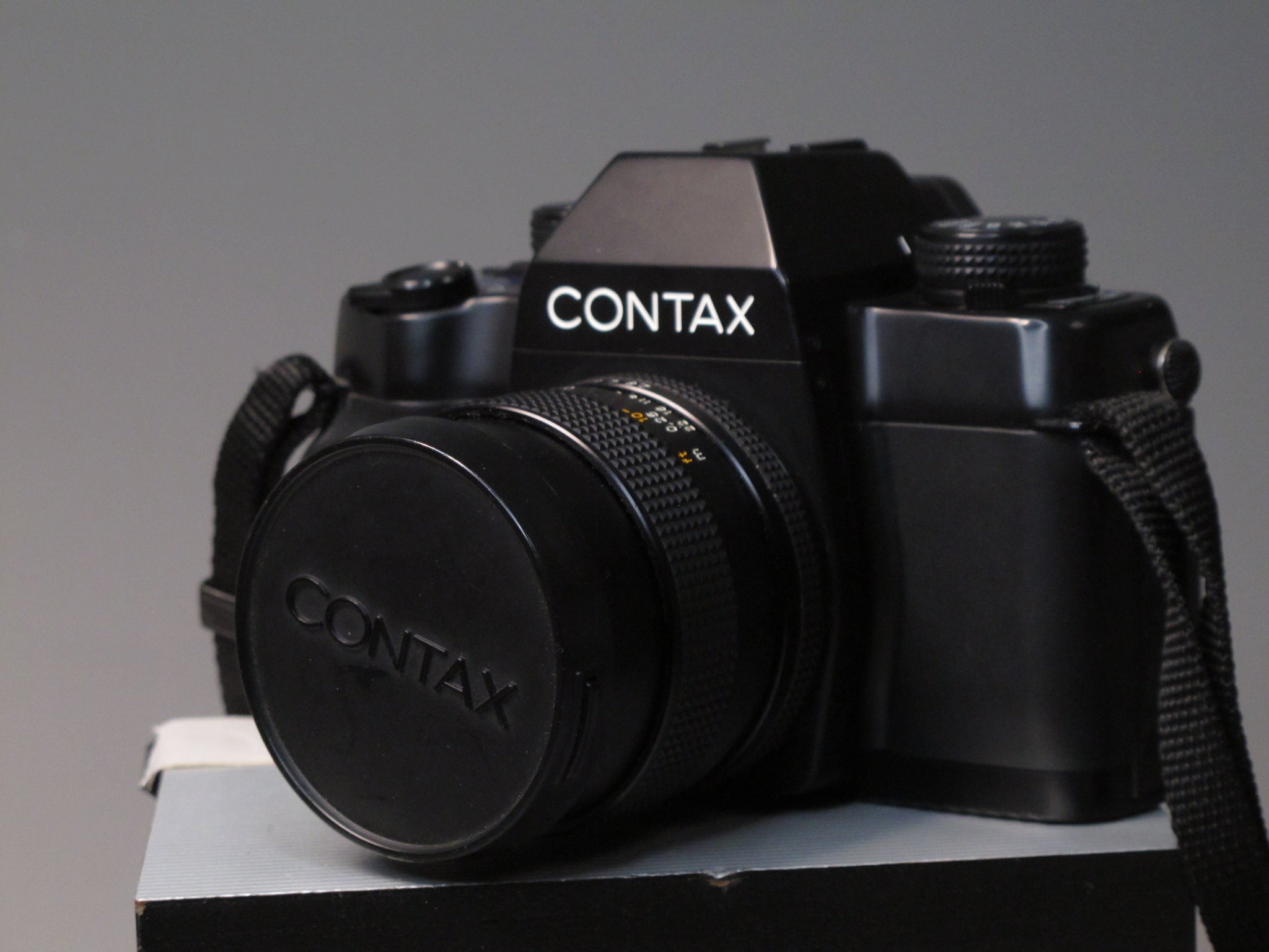 CONTAX ST 35mm Camera with Zeiss Distagon 28mm f2.8 T* and Zeiss