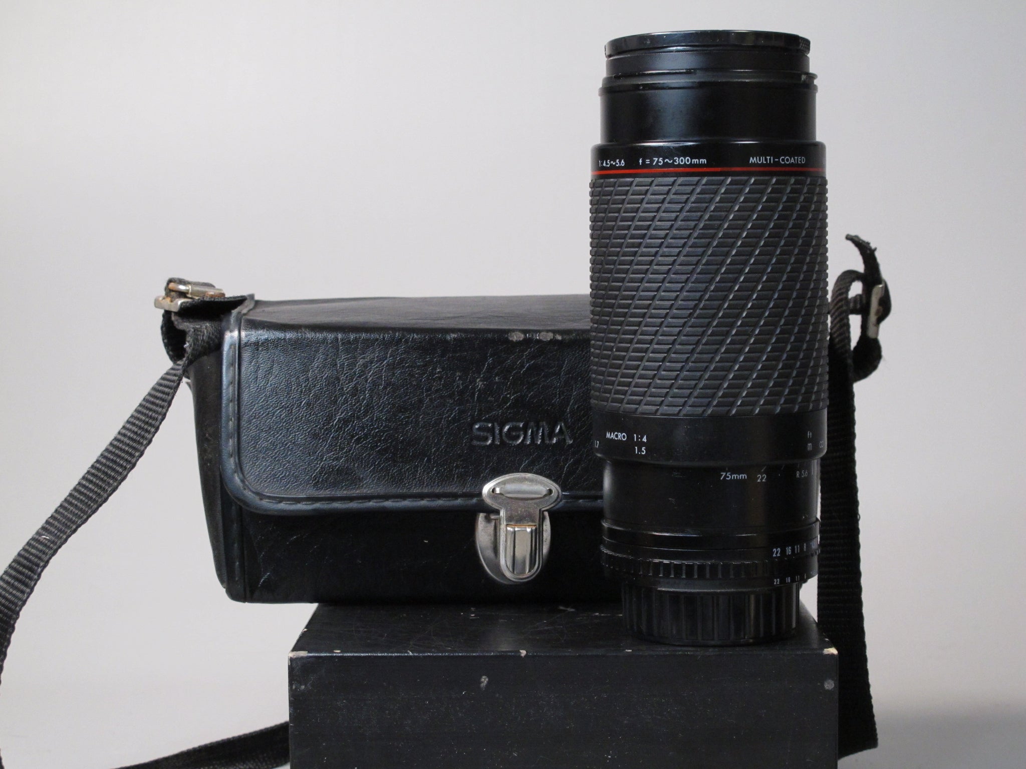 SIGMA APO ZOOM mm f4..6 Lens for Nikon – Phototek Canada