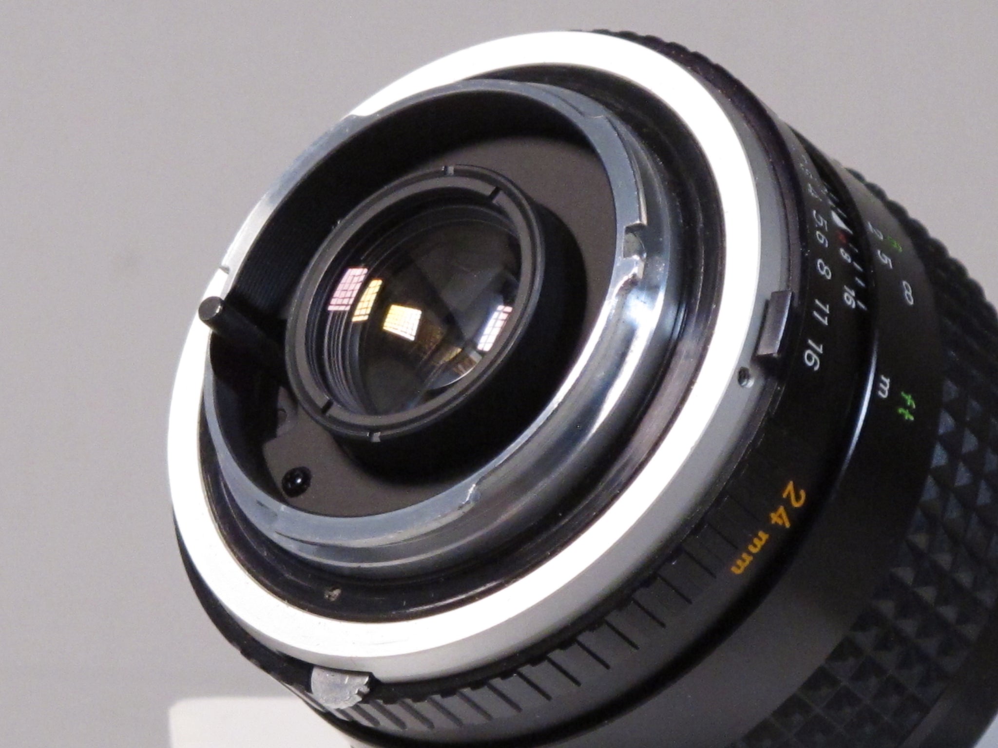 Minolta MC 24mm f2.8 Lens – Phototek Canada
