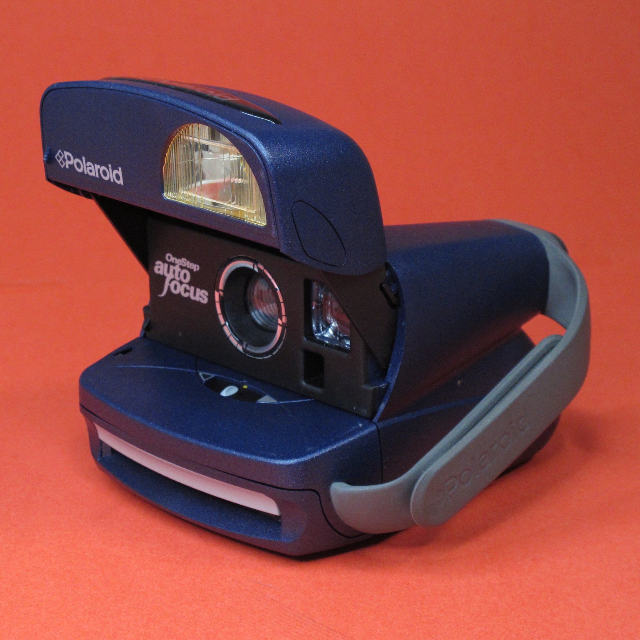 Polaroid OneStep AF Auto Focus Système dexposition numérique Film testé One  Step 600 Film 90s Instant Camera -  Canada