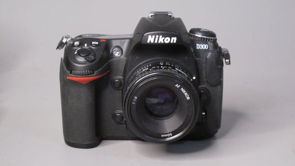 Nikon D300 Camera + Nikon AF Nikkor 50mm f1.8 Lens – Phototek Canada
