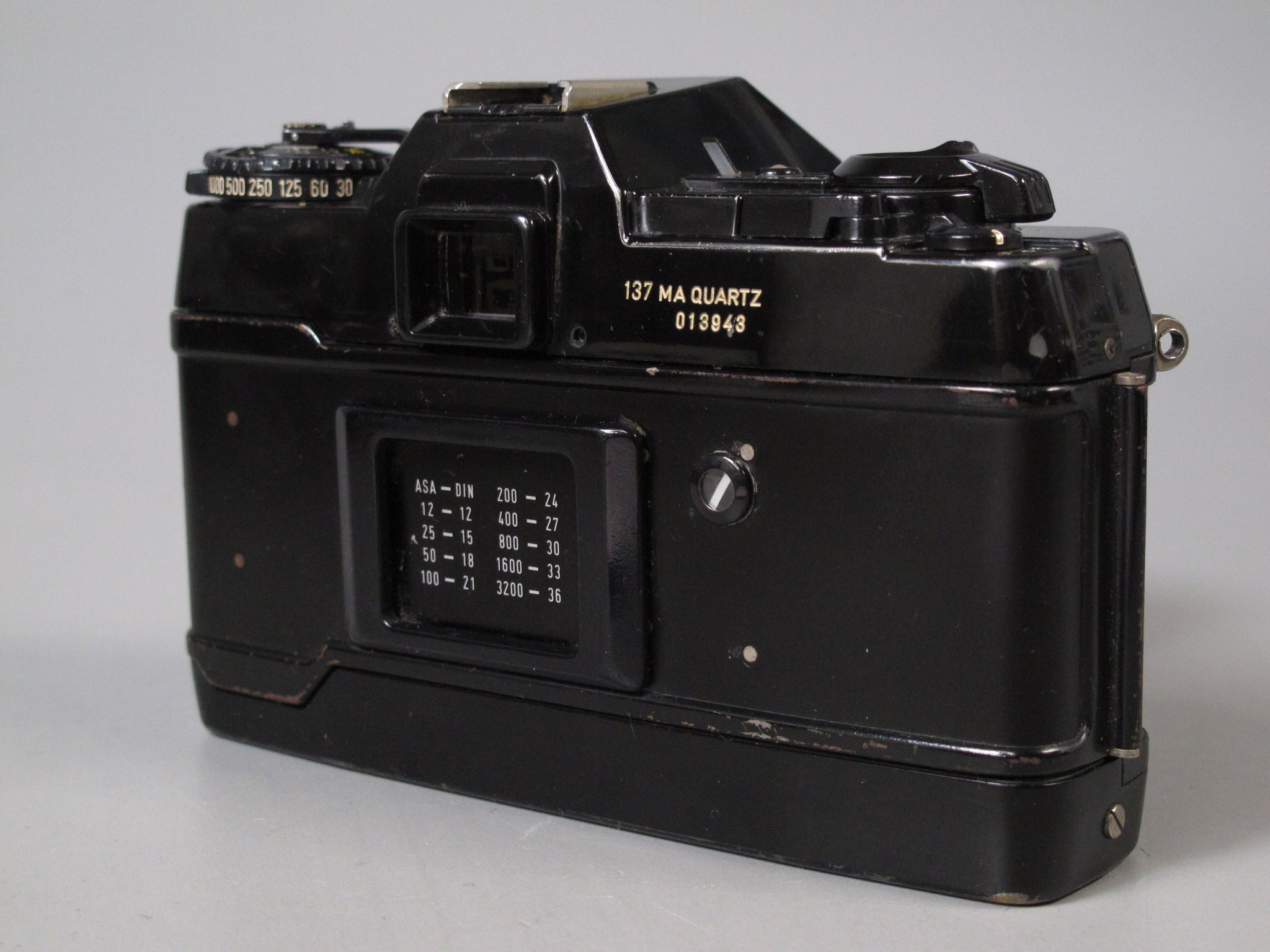 Contax 137 MA Quartz 35mm Camera with Yashica 55mm f2 Lens