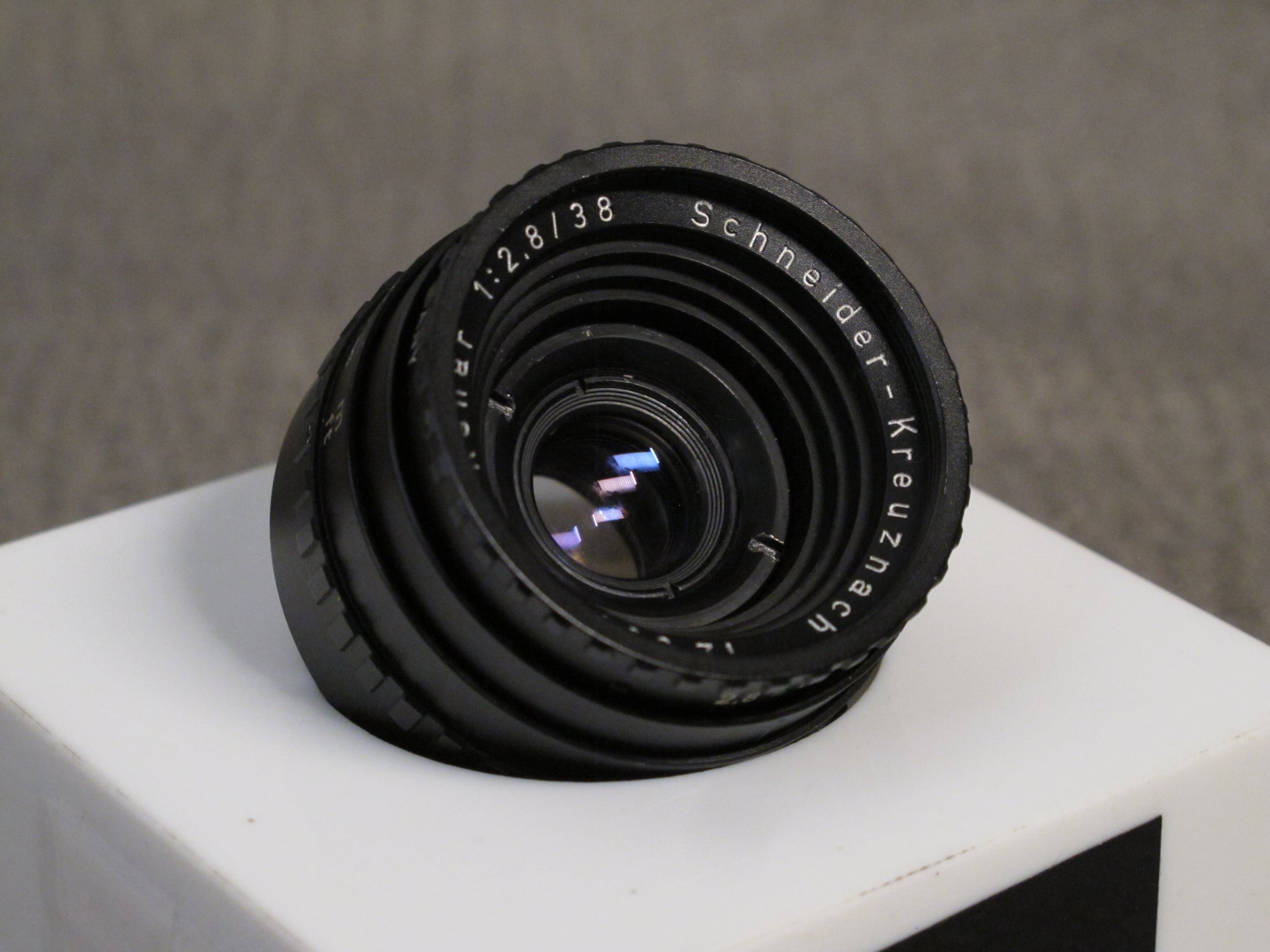 Schneider Kreuznach 38mm f/2.8 レンズ Schneider-Kreuznach Xenar 38mm f2.8 Cine Lens C-Mount – Phototek