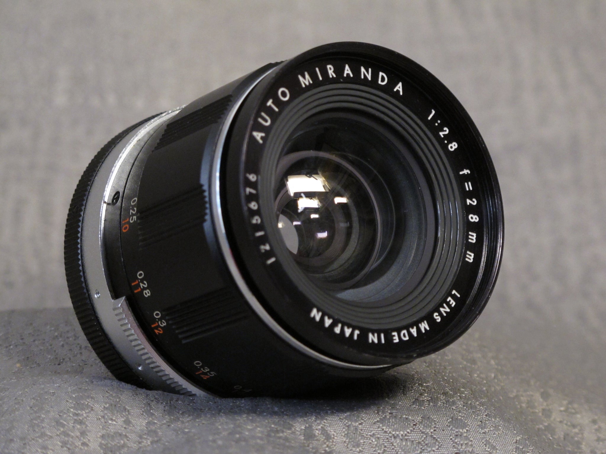 Auto MIRANDA 28mm f2.8 Lens in Miranda mount – Phototek Canada