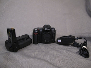 Nikon D90 DSLR Camera Body with Nikon MB-D80 Multipower Battery