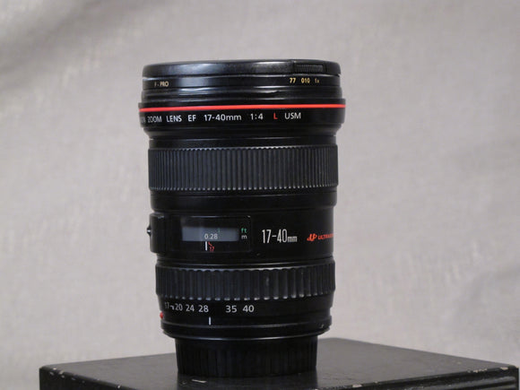 Canon EF 17-40mm f/ L USM Digital Lens.