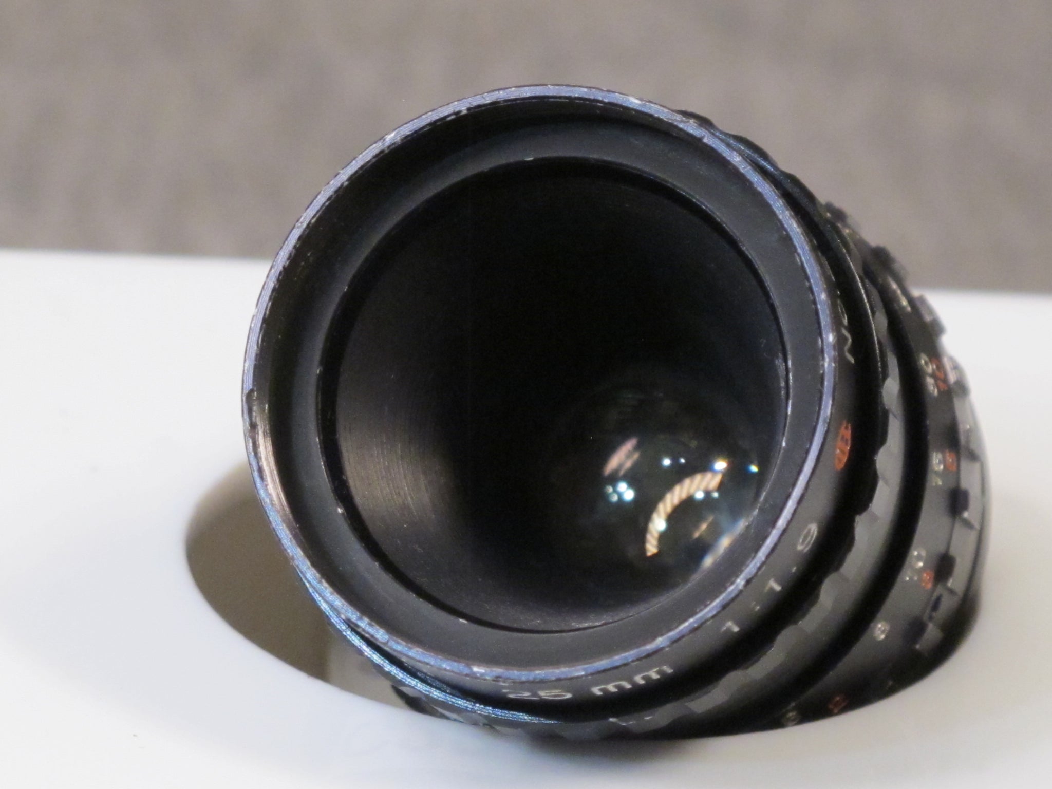 COSMICAR TELEVISION LENS 25mm 1:1.9 C-MOUNT – Phototek Canada