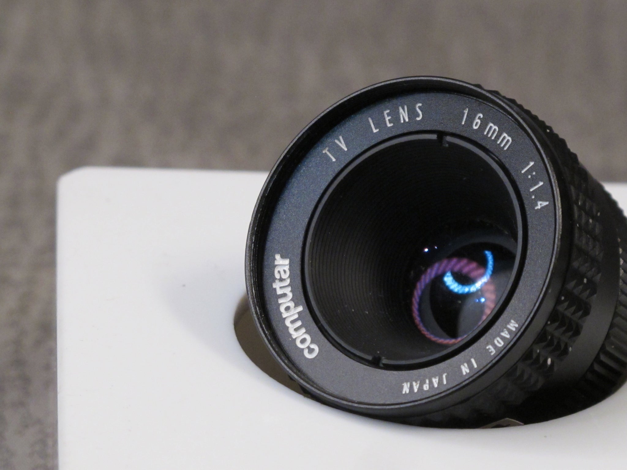 Objectif Computar Pour Caméra TV/ordinateur – 4.5mm F1.4 – Monture C – Occasion