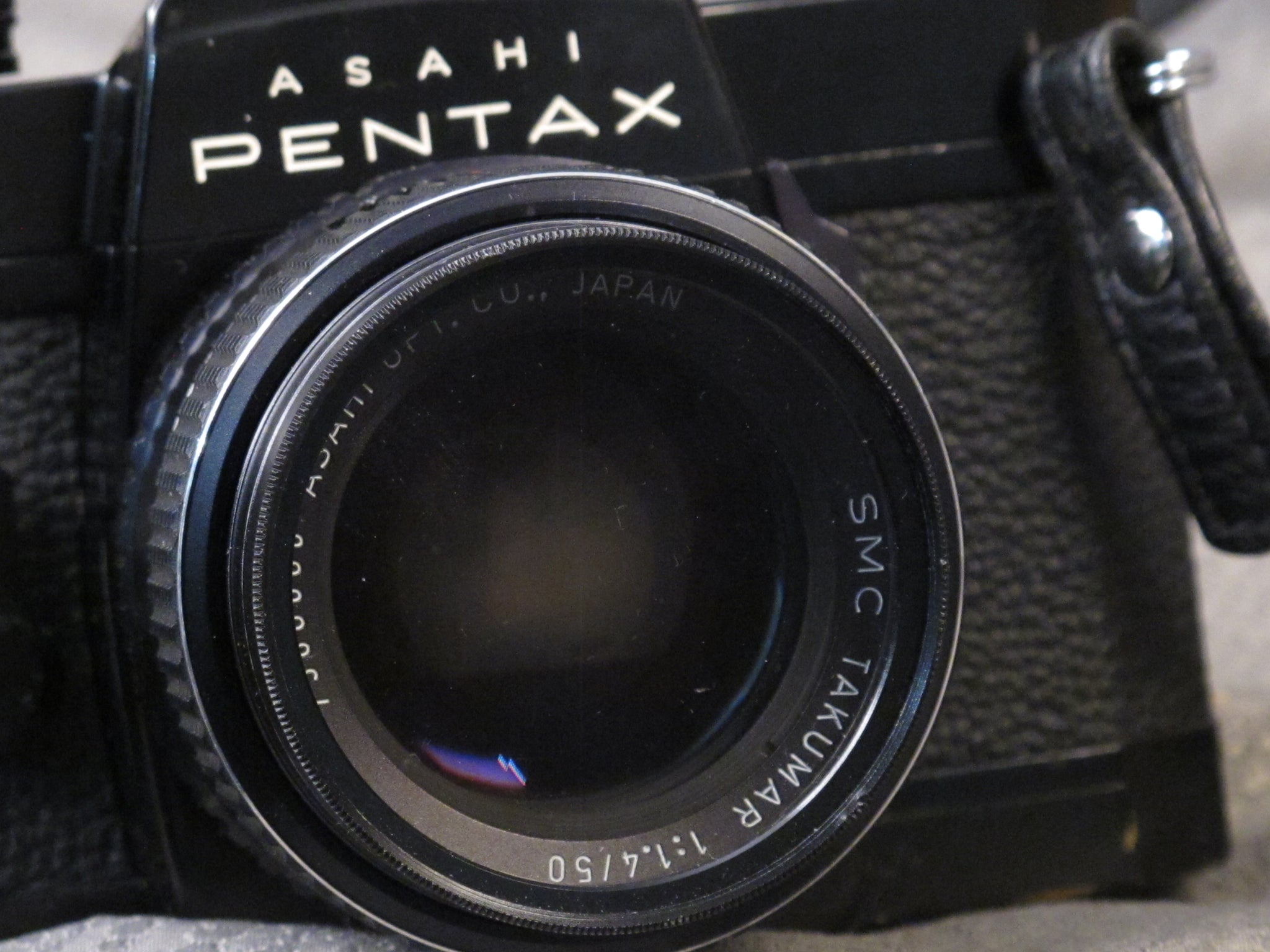 Pentax ES2 ASAHI Camera with 50mm 1:1.4 SMC Lens – Phototek Canada