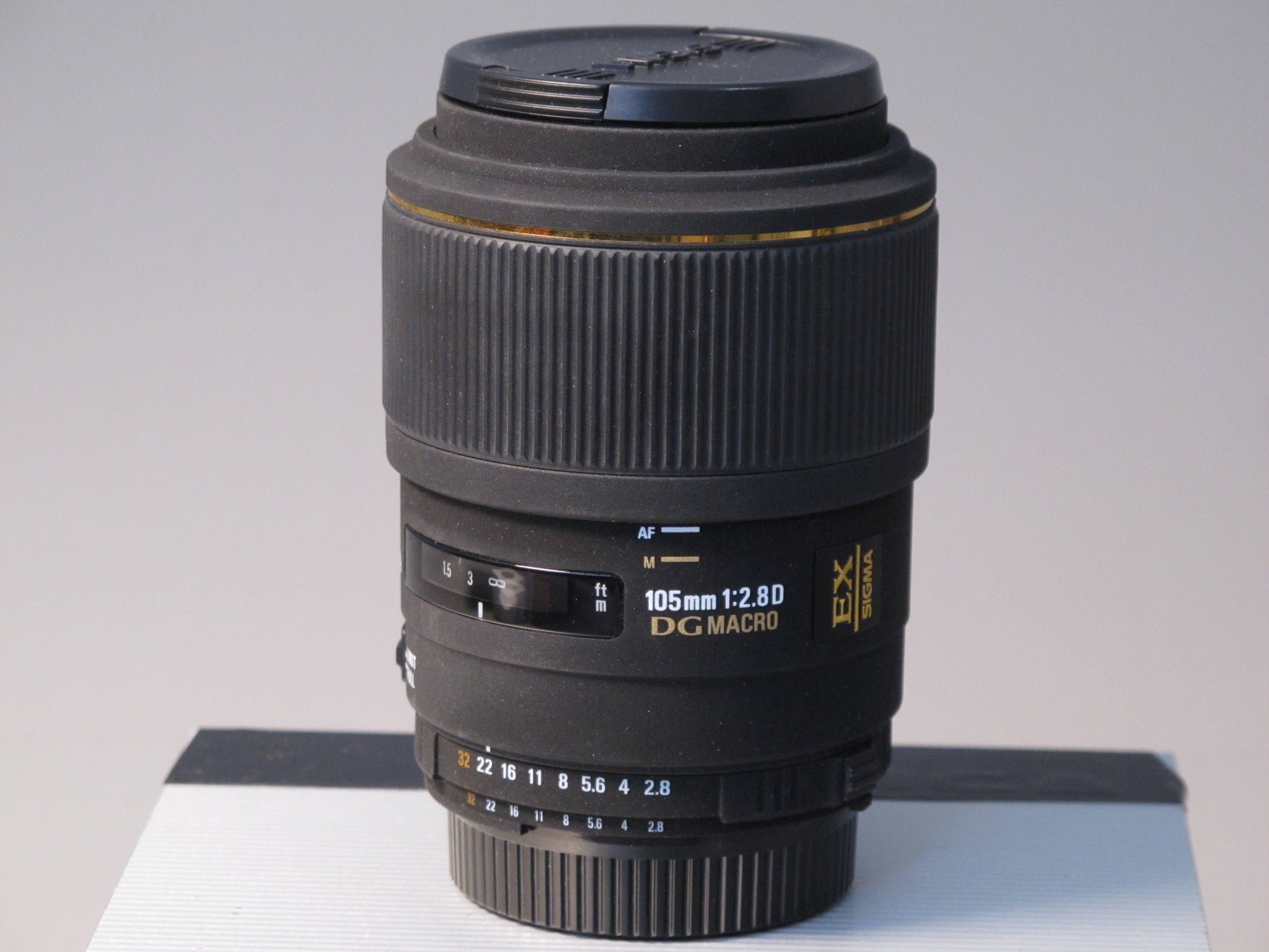 Sigma 105mm f2.8 Macro Lens for Nikon AF Mount – Phototek Canada